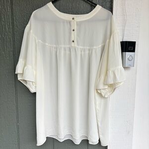 Cato 18/20W White Flutter Sleeve Blouse